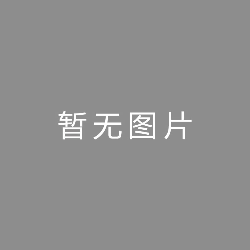 🏆镜头 (Shot)詹俊：两个字形容曼联是混乱，阿莫林还要坚持踢三中卫体系吗？